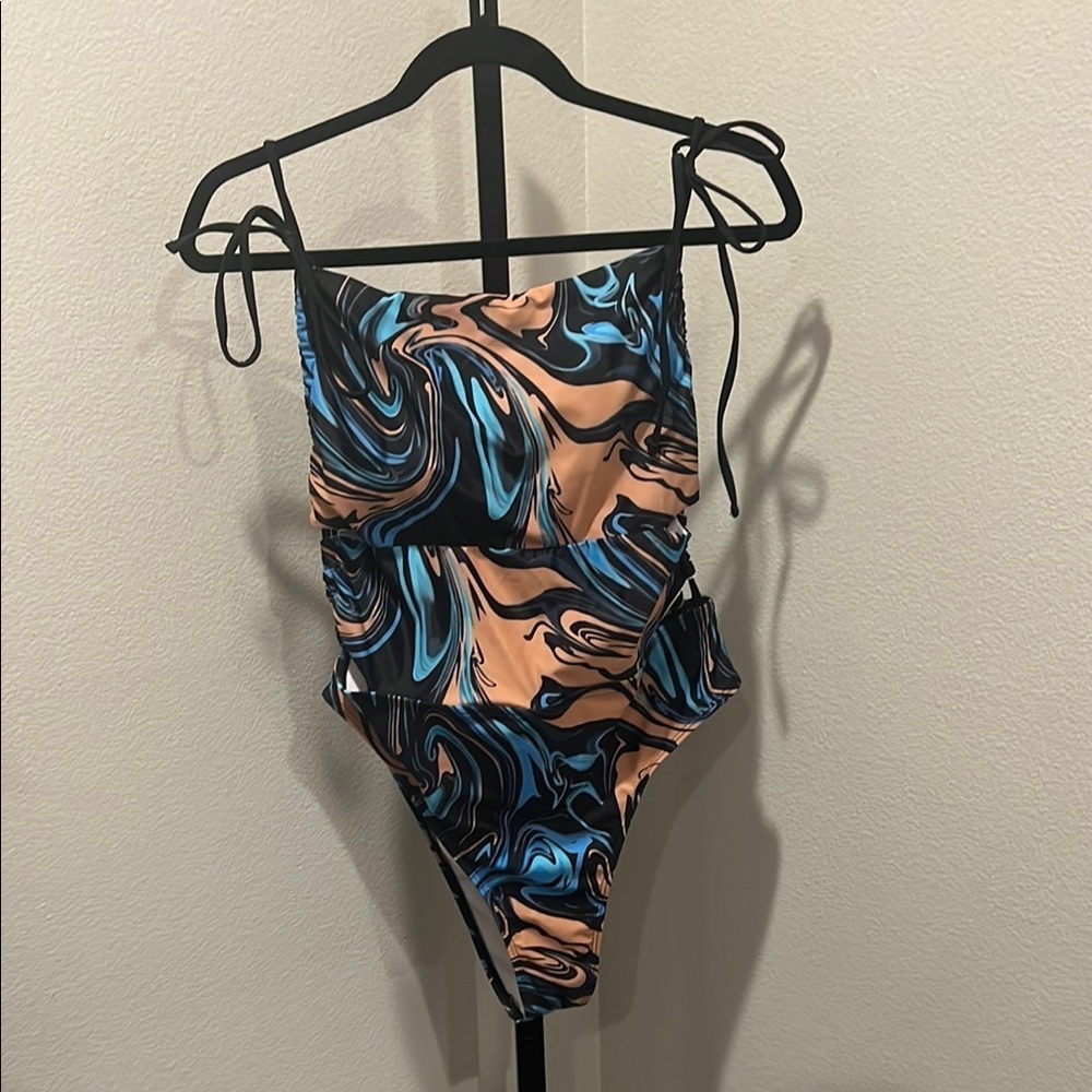 Swirl Pattern One-Piece Swimsuit